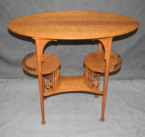 [SOLD]  Oval Quarter Sawn Oak Parlor Table