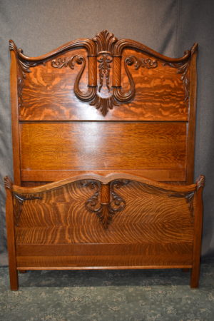 [SOLD]  Quarter Sawn Oak Bed